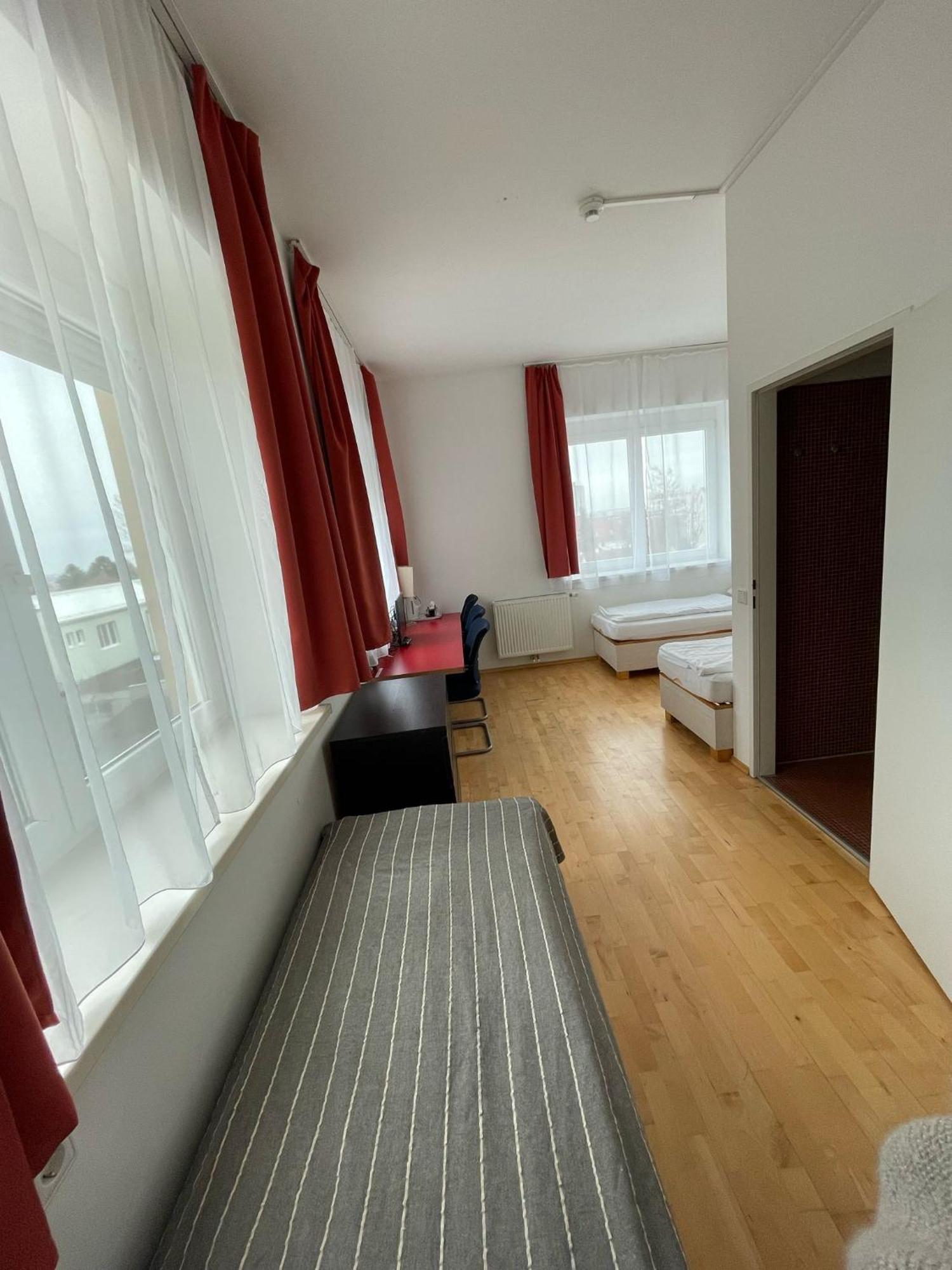 Workbase Hostel Wien Ngoại thất bức ảnh